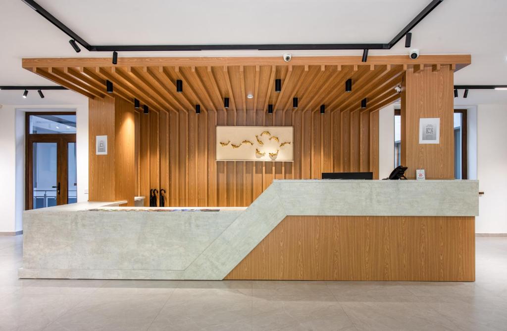 Hotel 2